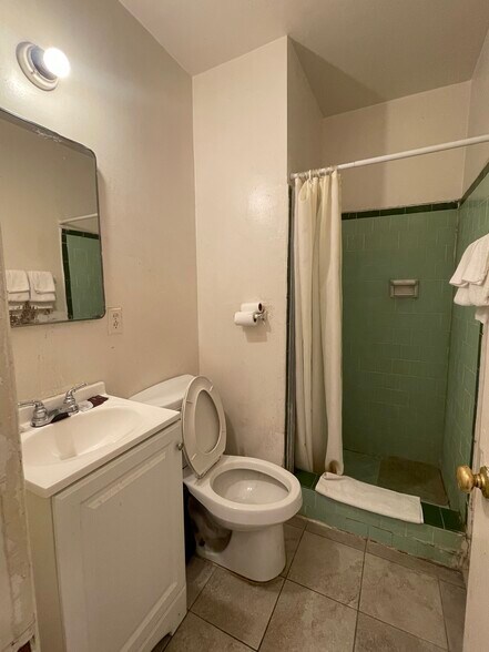 More Photos Of 9029 San Fernando Rd, Sun Valley Hotel For Sale