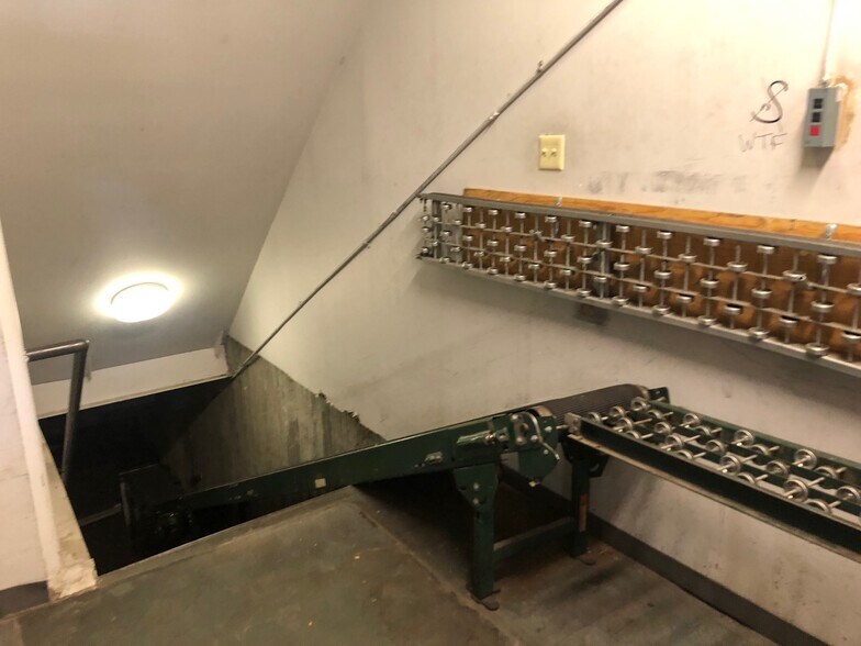 More Photos Of 385 Merrick Ave, East Meadow Medical For Sale