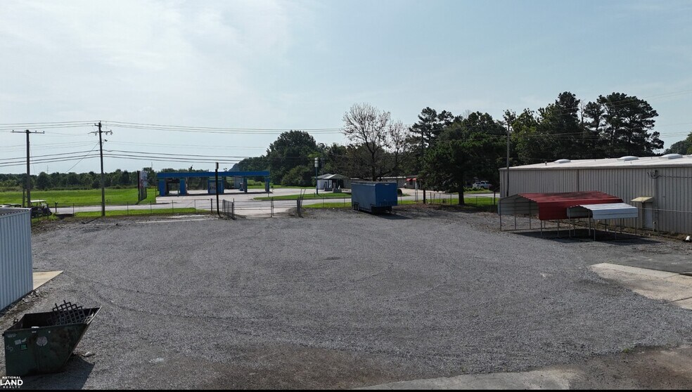 More Photos Of 1701 S Timber St, Stuttgart Office Residential For Sale