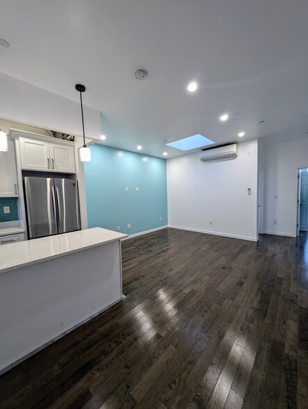 More Photos Of 3043 Fulton St, Brooklyn Storefront Retail Residential For Sale