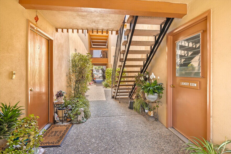 More Photos Of 431 Ellwood Beach Dr, Goleta Apartments For Sale