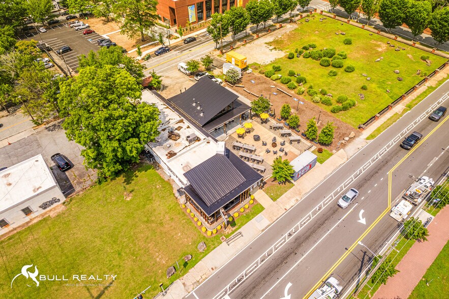 More Photos Of 350 SE Memorial Dr, Atlanta Restaurant For Sale