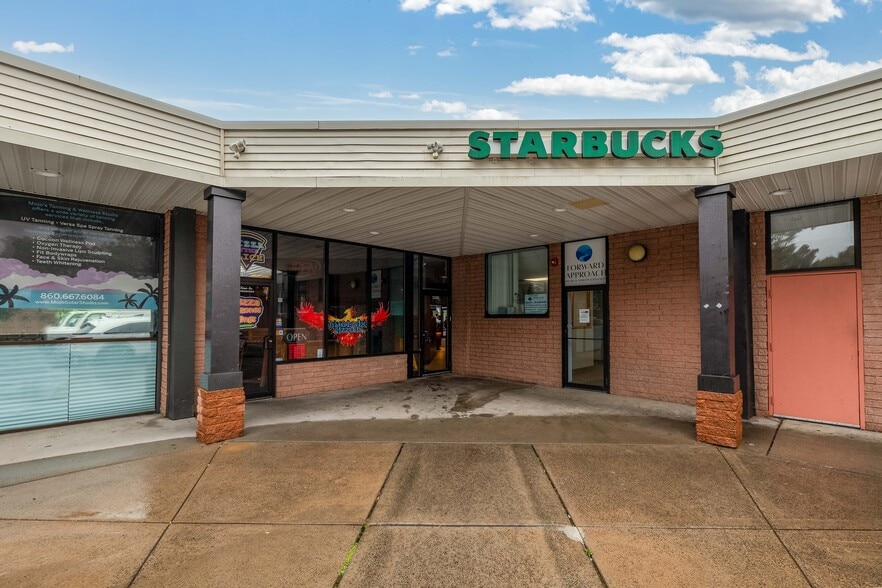 More Photos Of 18 Cedar St, Newington Storefront Retail Office For Lease