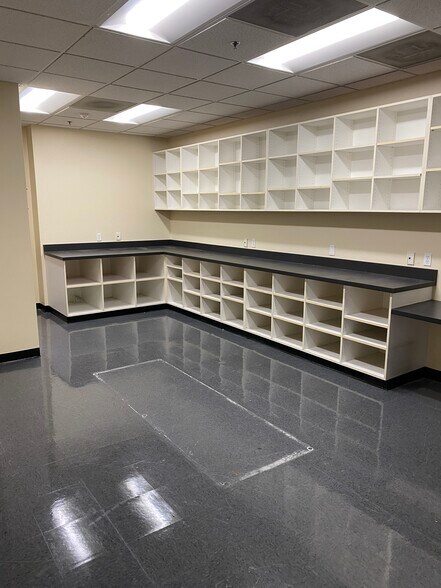 More Photos Of 6715 N Palm Ave, Fresno Office For Lease