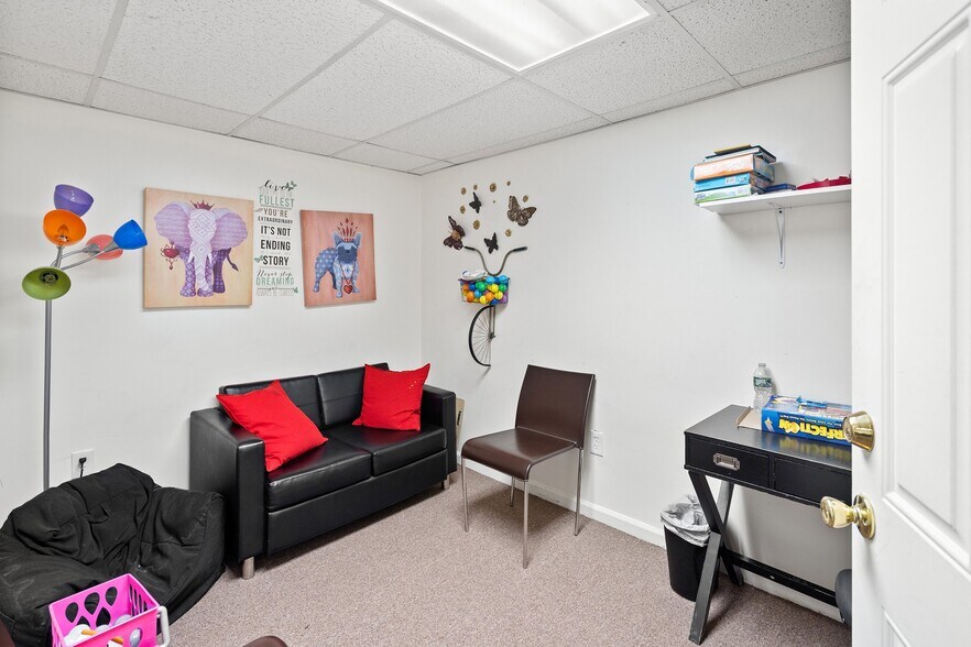 More Photos Of 198 North Ave E, Cranford Medical For Sale