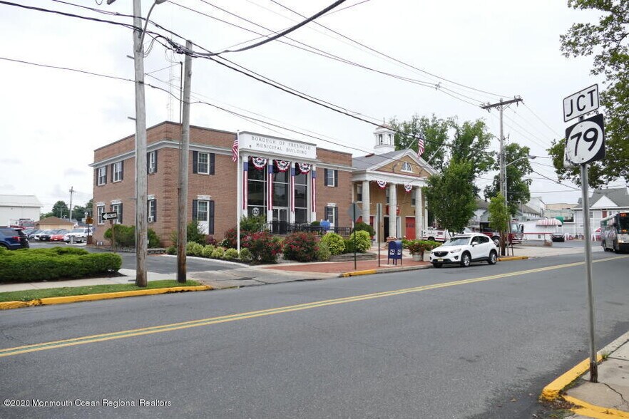 More Photos Of 58 W Main St, Freehold Office For Lease