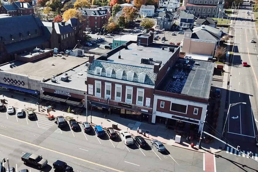 More Photos Of 423-425 Main St, Middletown Office For Sale