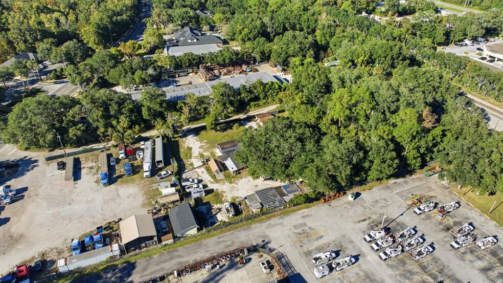 More Photos Of 5070 Elinor Rd, Jacksonville Office For Sale