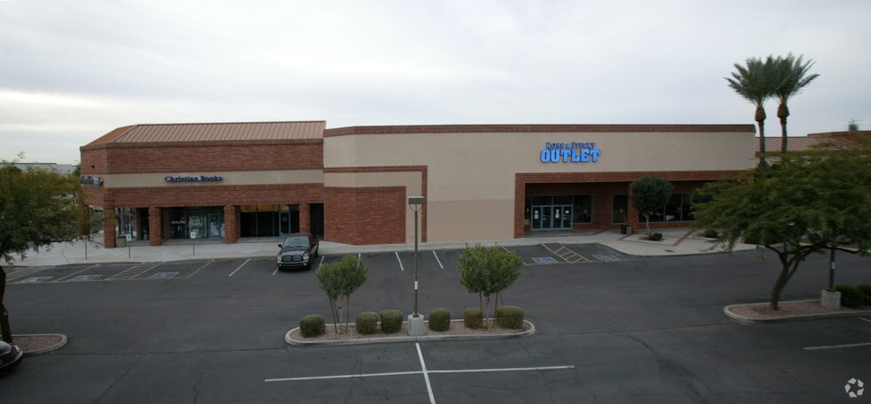 More Photos Of 575-725 W Warner Rd, Tempe General Retail For Lease