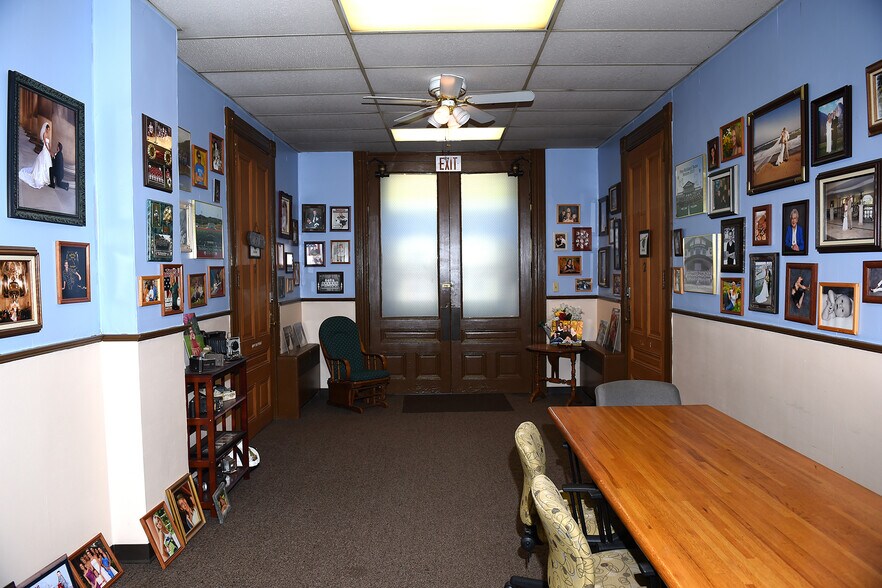 More Photos Of 1493 Old Butler Plank Rd, Glenshaw Office For Sale