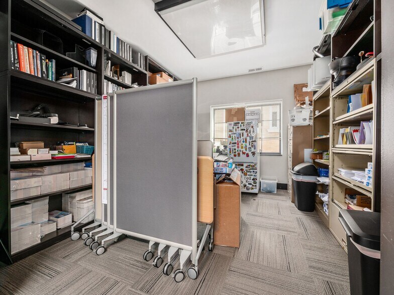 More Photos Of 1015 E Broad St, Columbus Office Residential For Lease