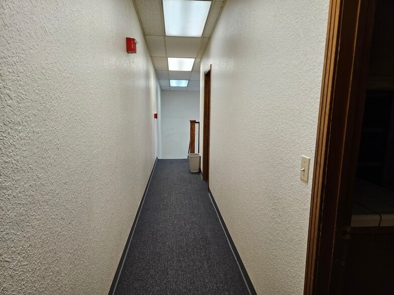 More Photos Of 142 N 9th St, Modesto Office For Lease