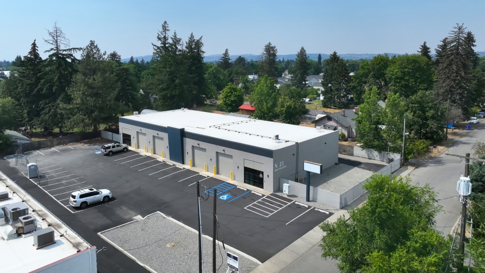 More Photos Of 21 N Skipworth Rd, Spokane Valley Showroom For Sale
