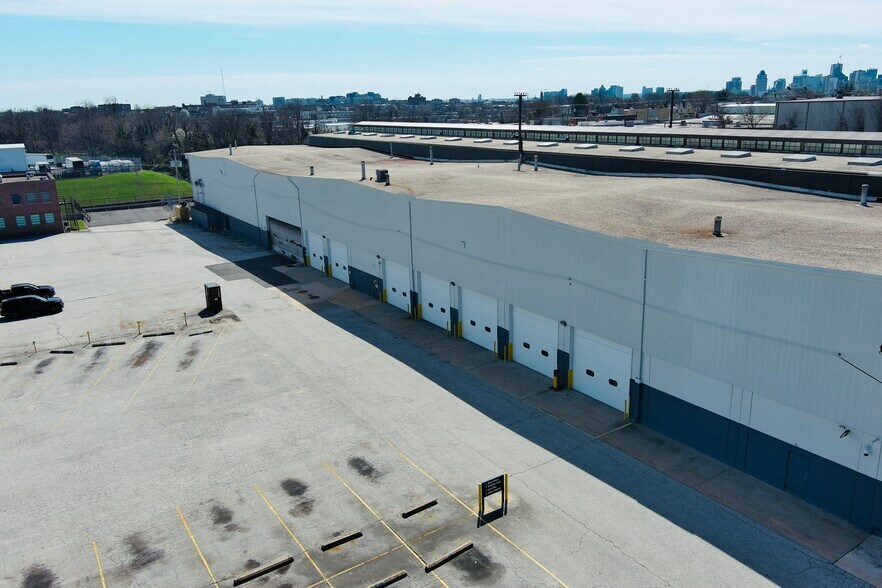 More Photos Of 2700 Loch Raven Rd, Baltimore Unknown For Lease