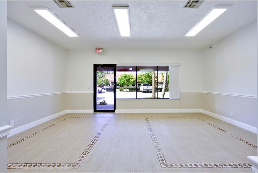 More Photos Of 725 N A1A, Jupiter Office For Lease
