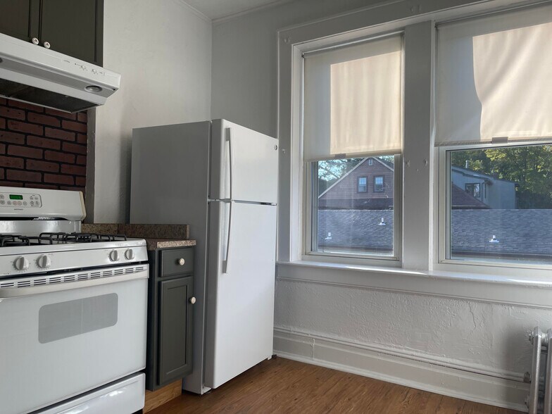 More Photos Of 171 Maplewood Ave, Maplewood Storefront Retail Residential For Sale