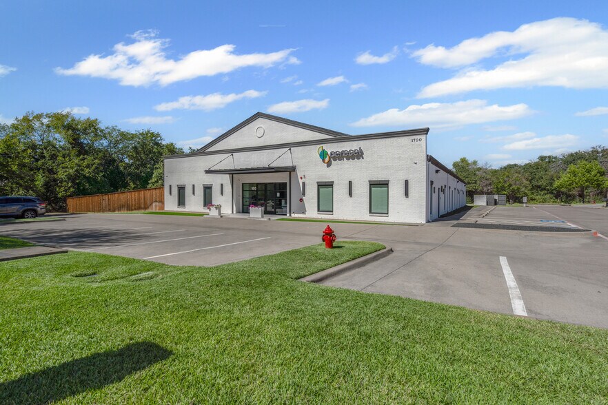 More Photos Of 1700 Tennison Pky, Colleyville Office For Sale