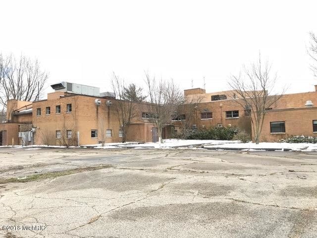 More Photos Of 15198 N Main St, Buchanan Office For Sale