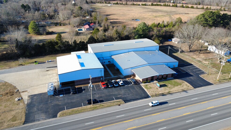More Photos Of 3016 Highway 41 S, Springfield Warehouse For Sale