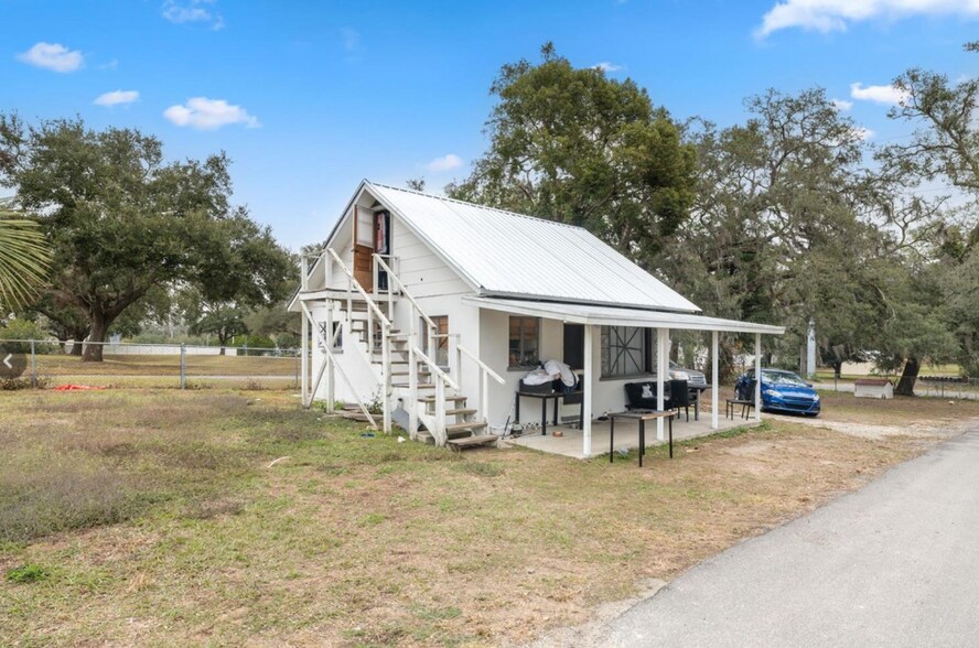 More Photos Of 6831 Wire Rd, Zephyrhills Manufactured Housing Mobile Home Park For Sale