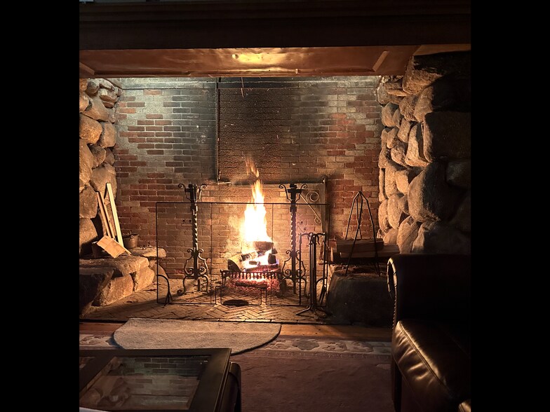 More Photos Of 50 Jacobs Rd, Moultonborough Hotel For Sale