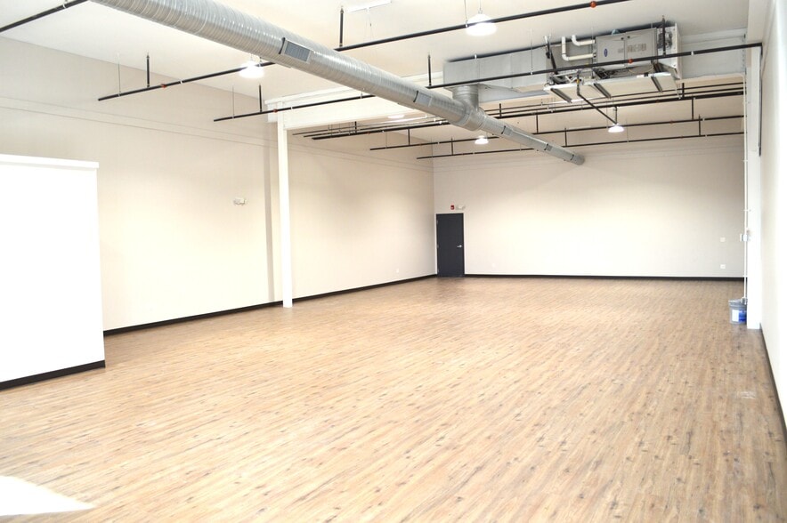 More Photos Of 224 Berlin Tpke, Berlin Restaurant For Lease