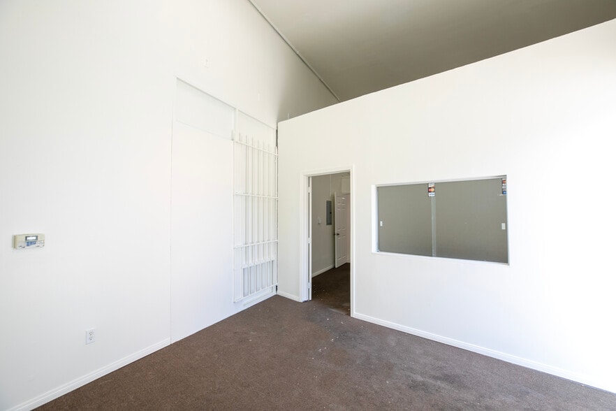 More Photos Of 3615 W Beverly Blvd, Los Angeles Freestanding For Sale