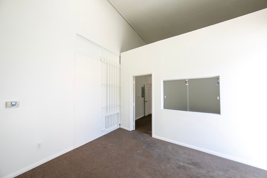 More Photos Of 3615 W Beverly Blvd, Los Angeles Freestanding For Lease