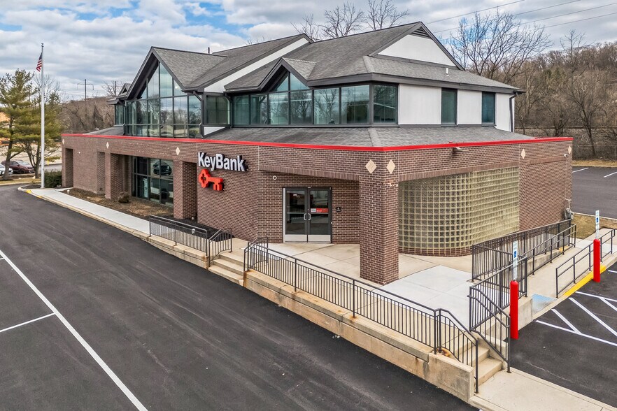 More Photos Of 200 W Lancaster Ave, Frazer General Retail For Sale