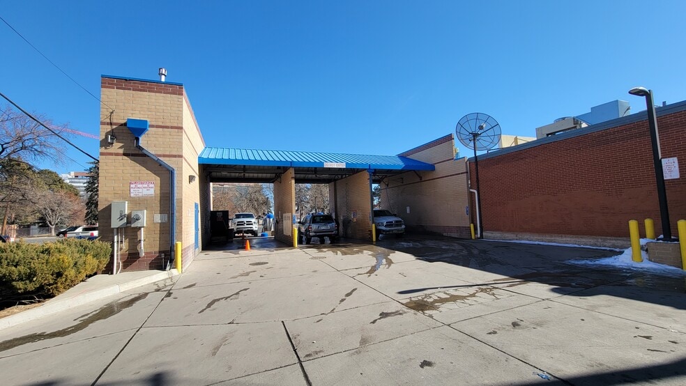 More Photos Of 1597 Peoria St, Aurora Carwash For Sale