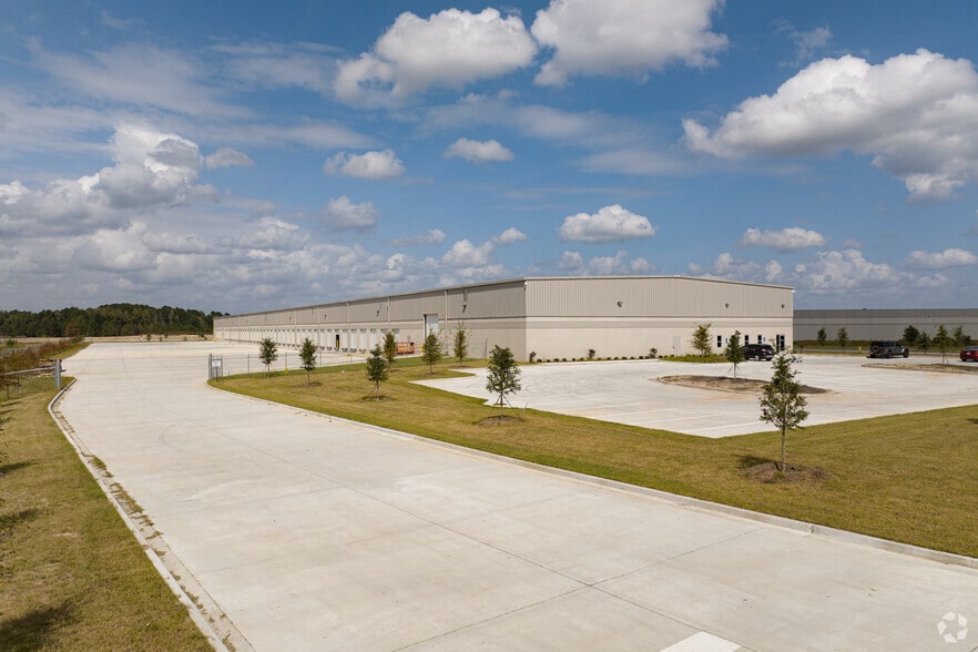 More Photos Of 251 Morgan Lakes Industrial Blvd, Pooler Industrial For Lease