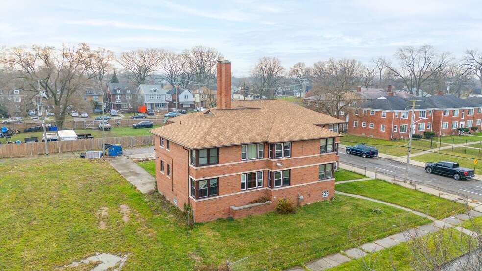 More Photos Of 2017 Burlingame St, Detroit Multifamily For Sale