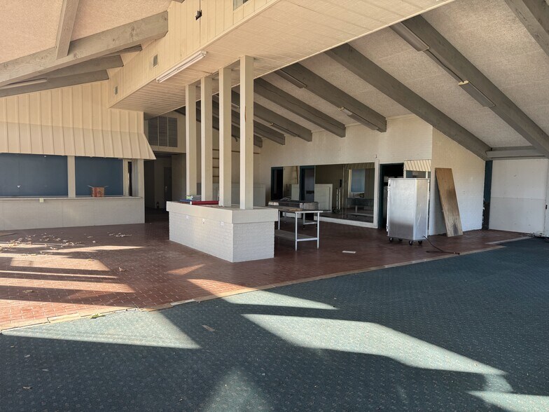 More Photos Of 299 Jf Robinson Ln, Mars Hill Freestanding For Sale