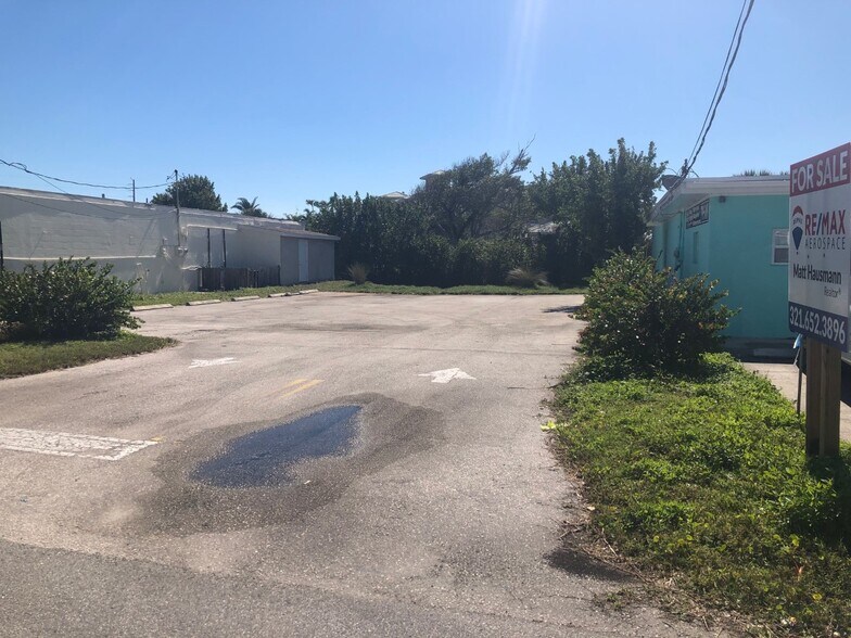 More Photos Of 1908 S Orlando Ave, Cocoa Beach Convenience Store For Sale