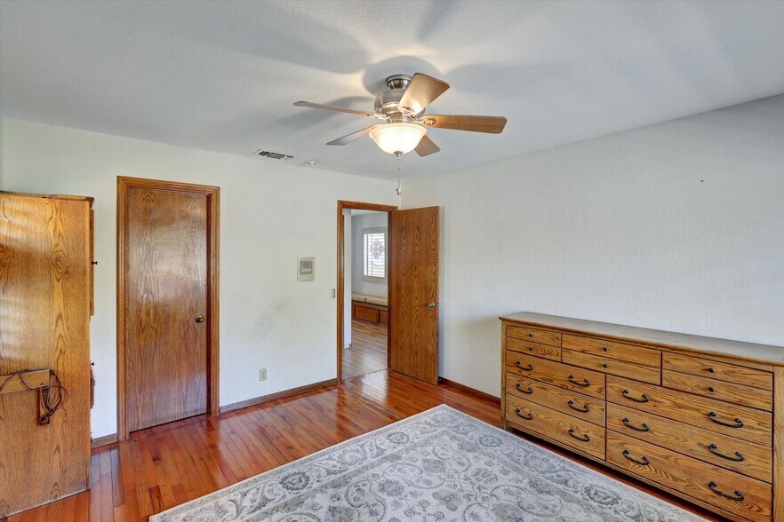 More Photos Of 784 Pomello Dr, Claremont Assisted Living For Lease