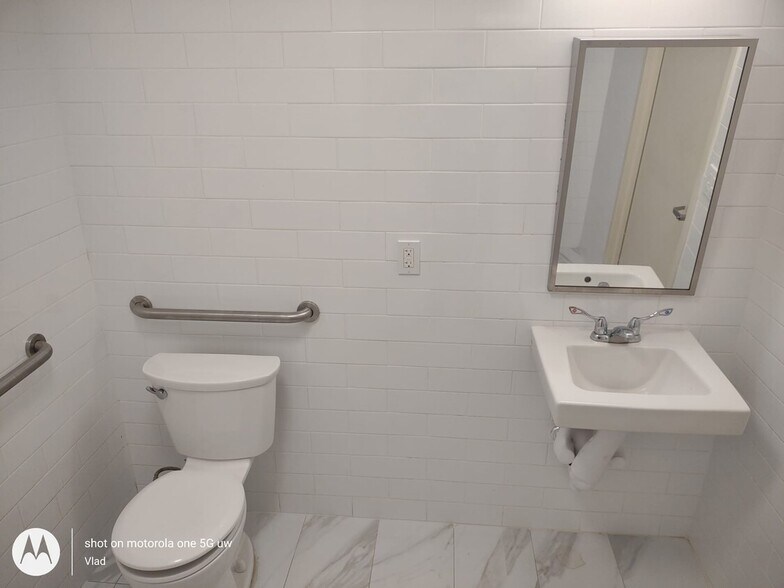 More Photos Of 645 Gates Ave, Brooklyn Apartments For Lease