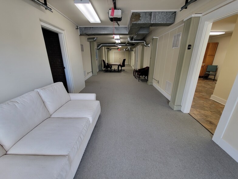 More Photos Of 215 Church St, Lenoir Office For Sale