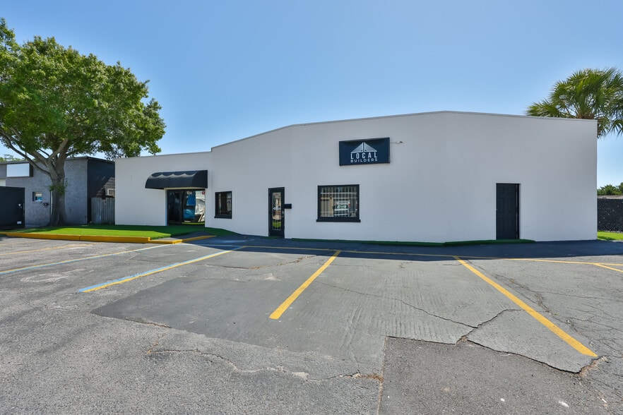Primary Photo Of 1801 28th St N, Saint Petersburg Showroom For Sale