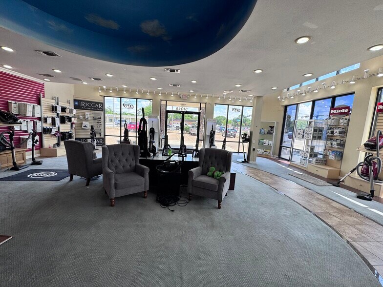 More Photos Of 5101 Davis Blvd, North Richland Hills Freestanding For Sale