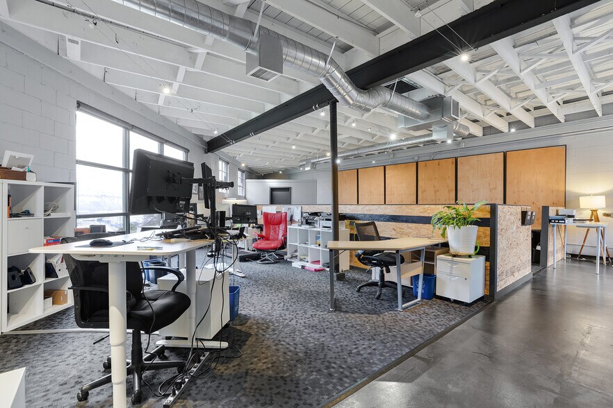 More Photos Of 2125 N Flint Ave, Portland Loft Creative Space For Lease