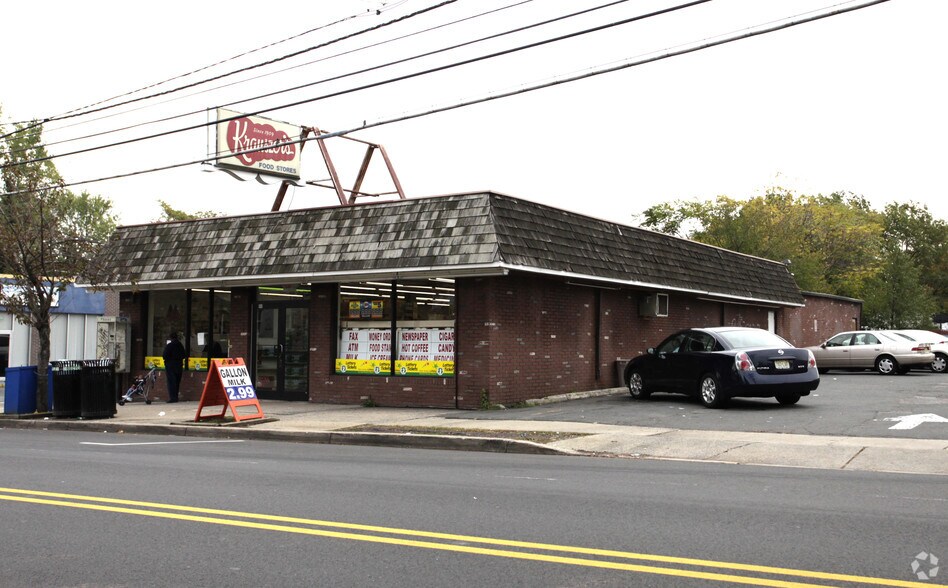 More Photos Of 550 Hamilton St, Somerset Convenience Store For Sale