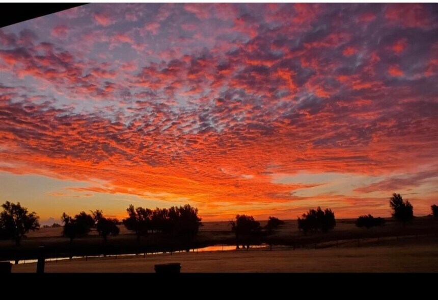 More Photos Of NW Expressway, Yukon Land For Sale