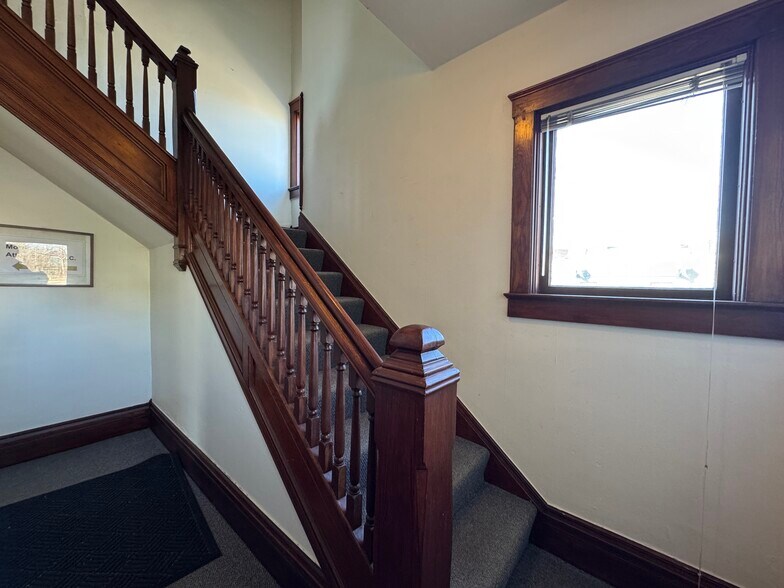 More Photos Of 3258 Broad St, Dexter Office Residential For Lease