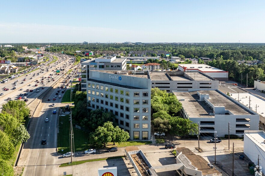 More Photos Of 25025 N I-45 Fwy, The Woodlands Office For Lease
