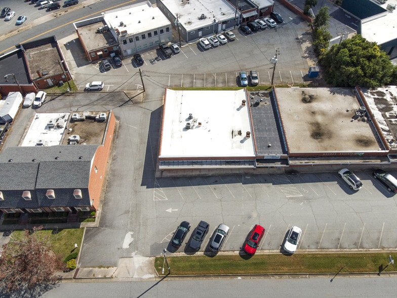 More Photos Of 1842 Banking St, Greensboro Office For Sale