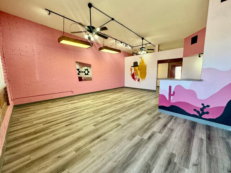 More Photos Of 11827 N Saguaro Blvd, Fountain Hills General Retail For Lease