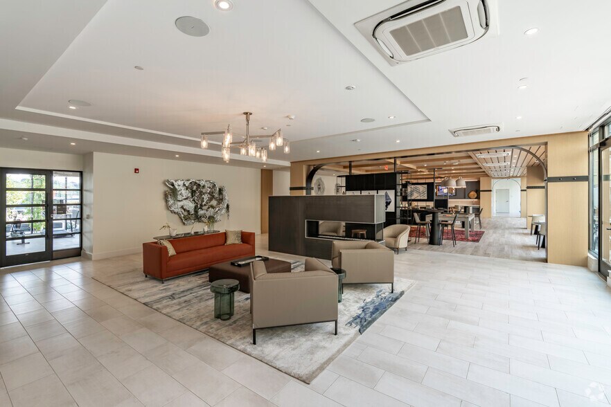 More Photos Of 85 Boston St, Everett Apartments For Lease