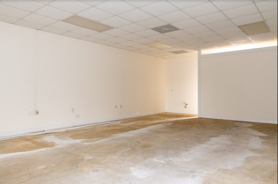 More Photos Of 6408 Brookstone Ln, Fayetteville Medical For Lease