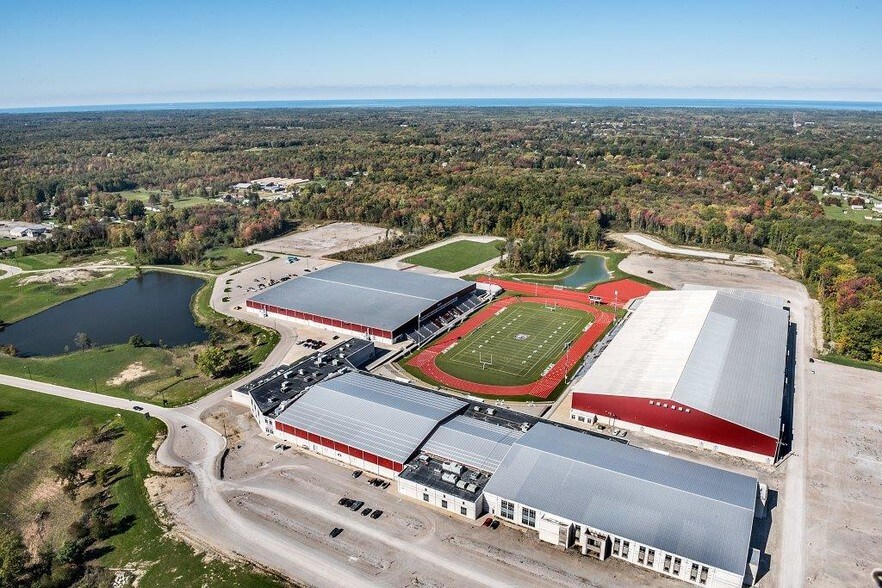 More Photos Of 5201 Spire Cir, Geneva Schools For Lease