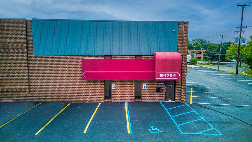 More Photos Of 24730-24804 Crestview Ct, Farmington Hills Unknown For Lease